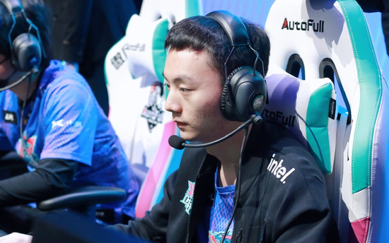 BLG战队全华班冲击S15世界赛冠军